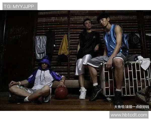 腰椎受伤困扰的足球明星们如何克服伤痛重返赛场的励志故事