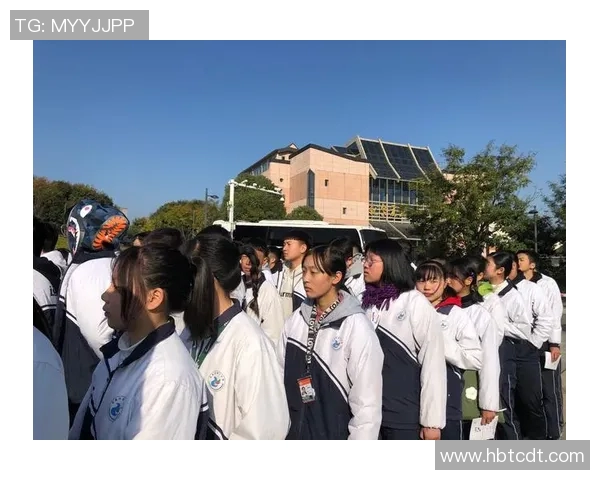 足球明星奥切尔的传奇之路与辉煌成就全解析